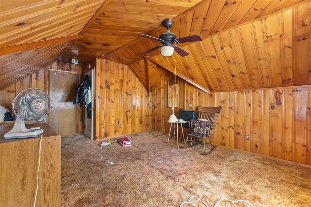 27 Kinnicutt Road Worcester, MA 01602 - Photo 18 of 38