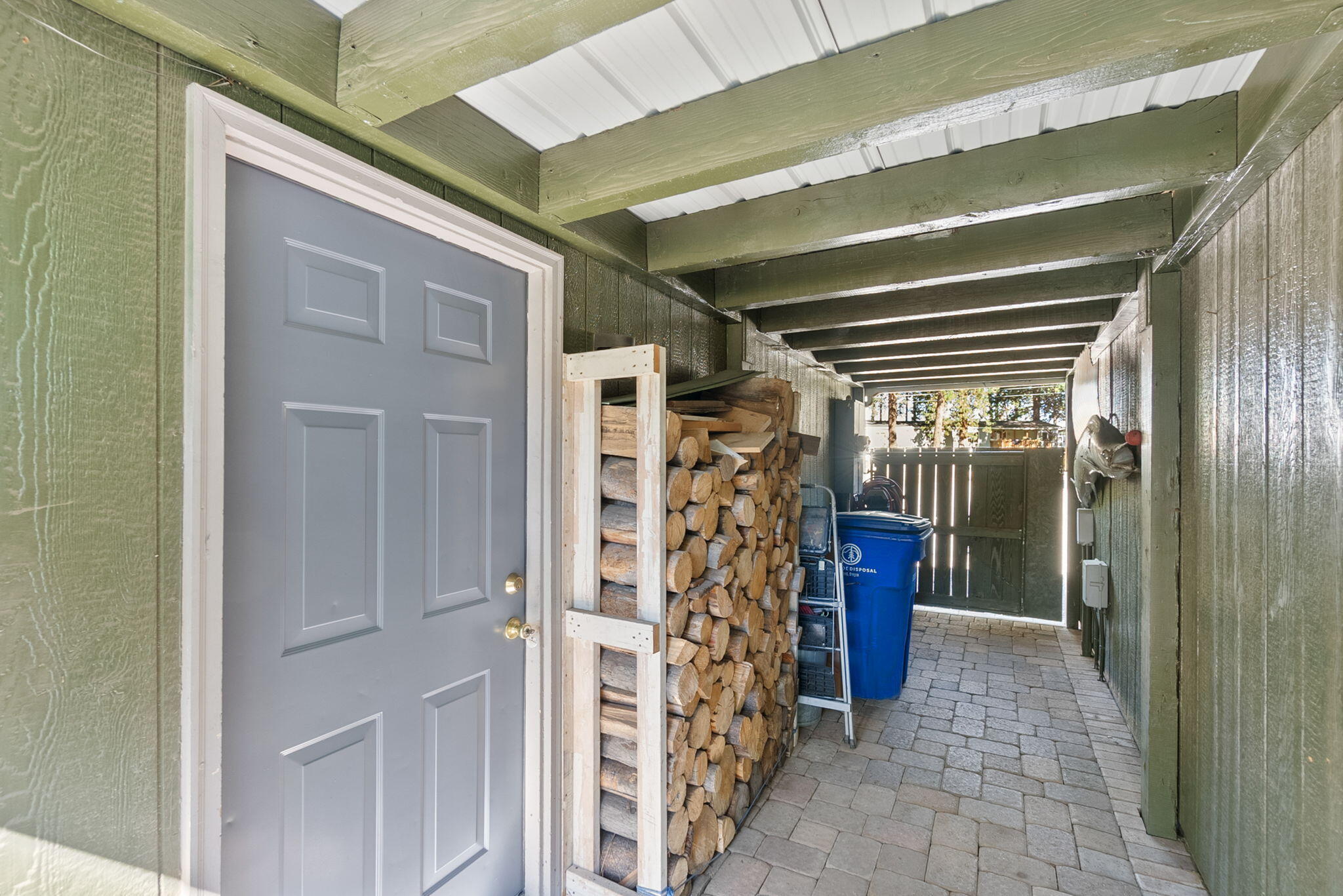 19275 Cherokee Road Bend, OR 97702 - Photo 33 of 47 32-web-or-mls-Riley Visuals-32