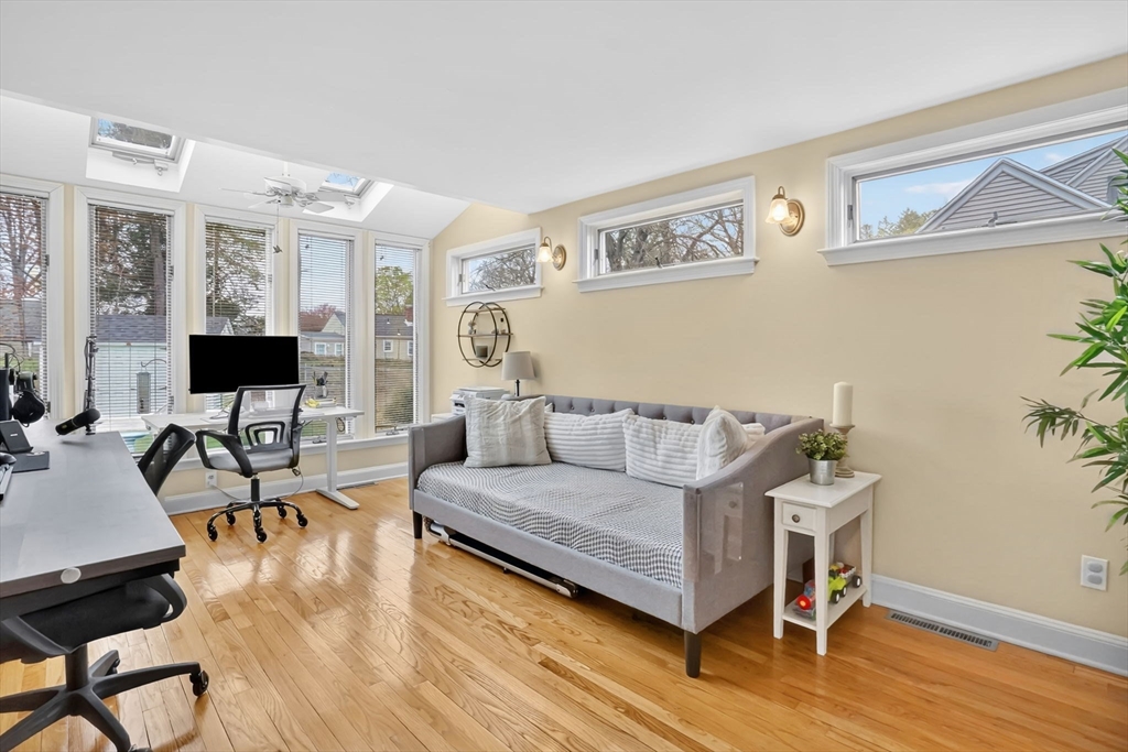 106 Maebeth Street Springfield, MA 01119 - Photo 13 of 28 Gallery Image 13