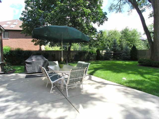611 Greendale Road Glenview, IL 60025 - Photo 24 of 25 a patio with a patio table and chairs