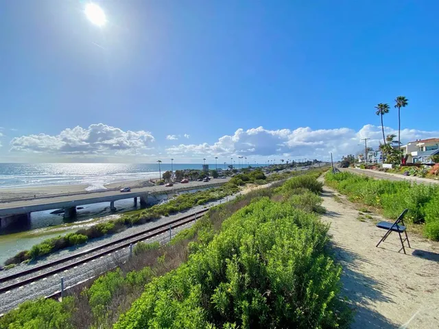 $850,000 | 2483 Oxford Avenue, Cardiff-by-the-Sea, CA 92007