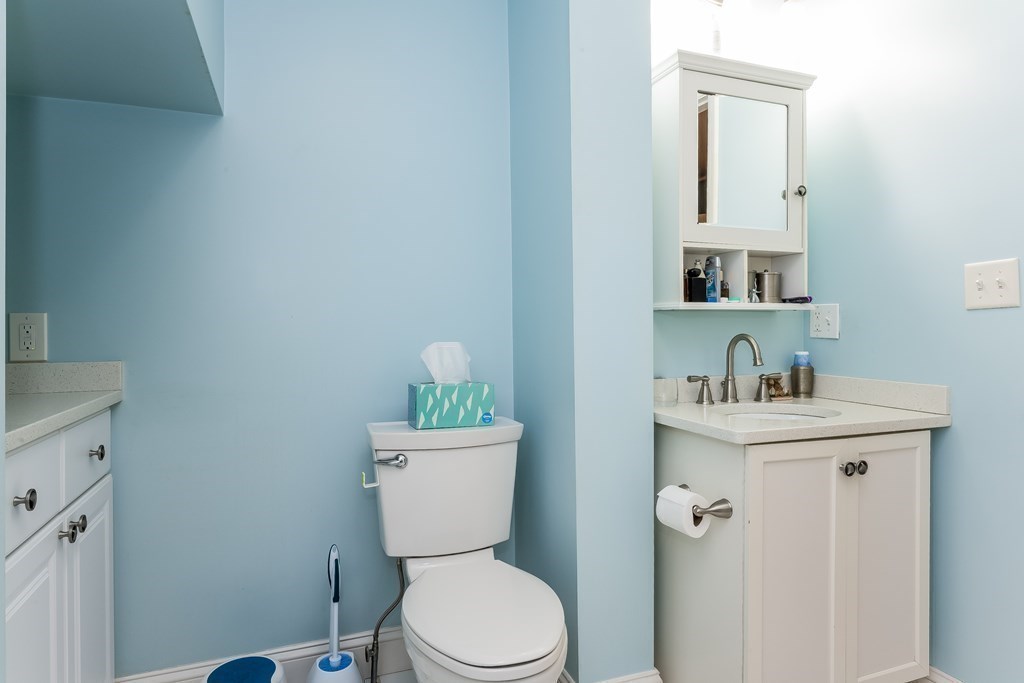 30 Valley Road Nahant, MA 01908 - Photo 11 of 34 Gallery Image 11