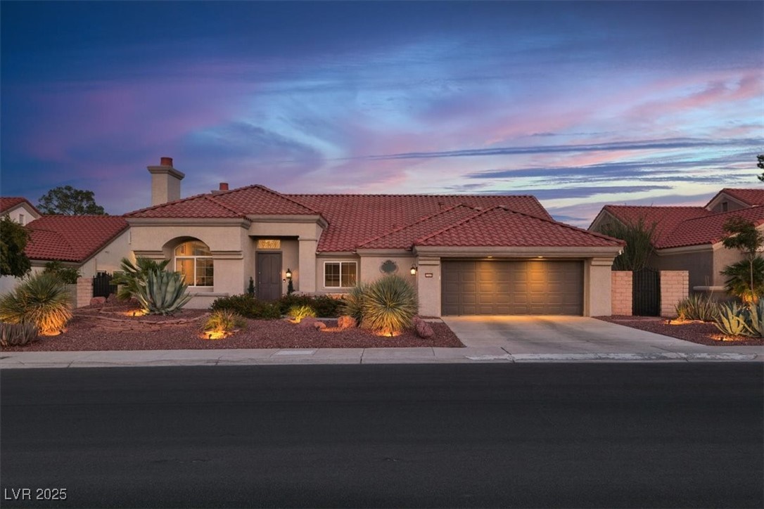 2900 Crown Ridge Drive Las Vegas, NV 89134 - Photo 4 of 59