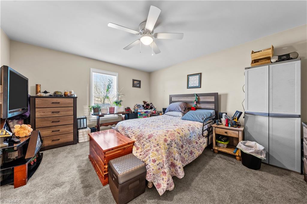 472 Watford Road Thomasville, NC 27360 - Photo 15 of 22