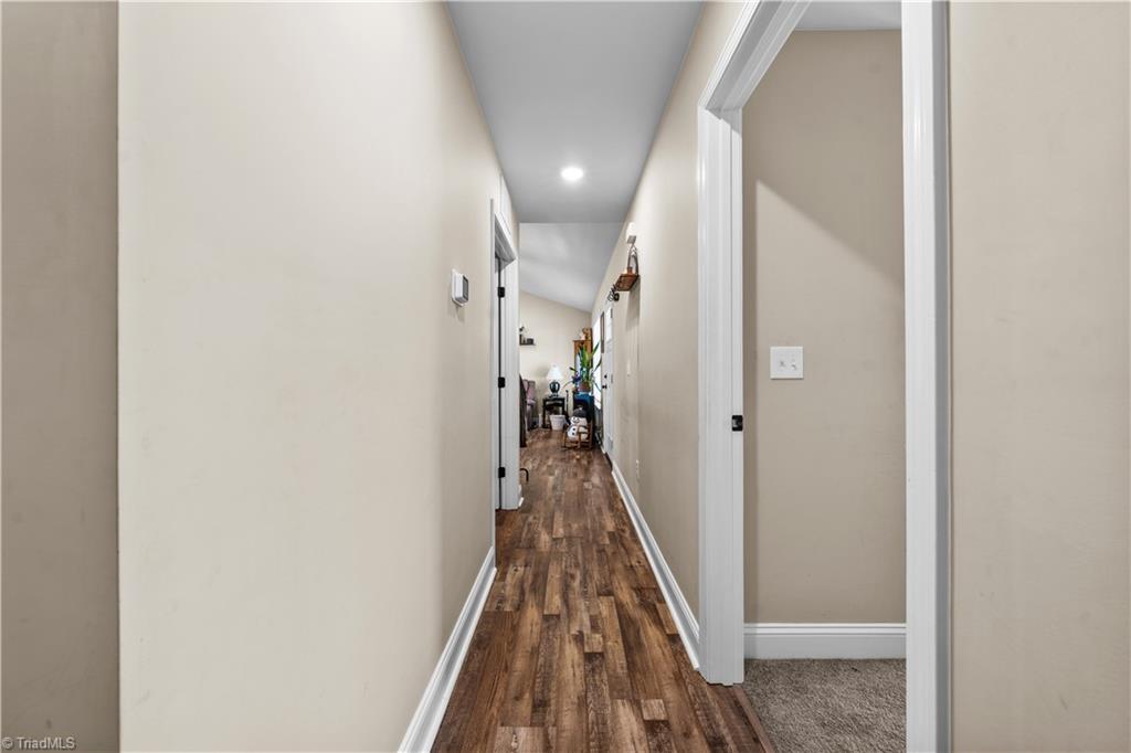 472 Watford Road Thomasville, NC 27360 - Photo 9 of 22