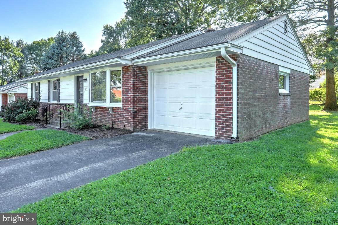 114 Wellington Road Lancaster, PA 17603 - Photo 27 of 28 Gallery Image 27