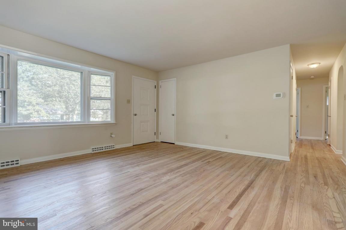 114 Wellington Road Lancaster, PA 17603 - Photo 4 of 28 Gallery Image 4