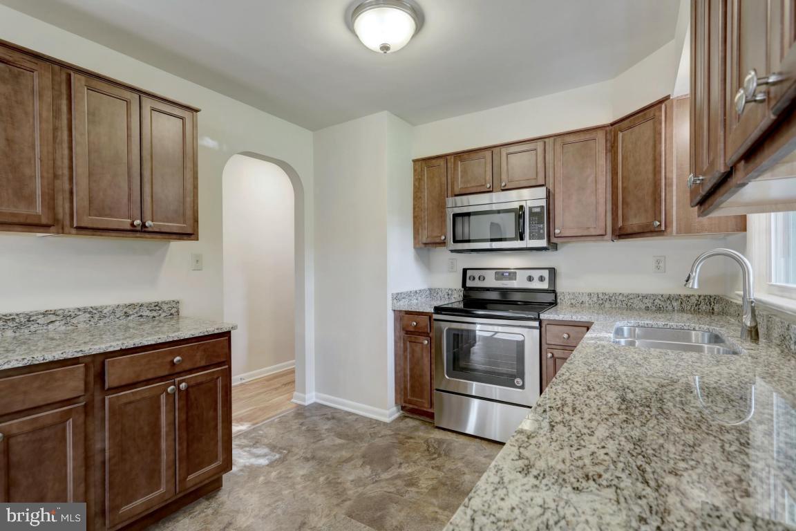 114 Wellington Road Lancaster, PA 17603 - Photo 7 of 28 Gallery Image 7