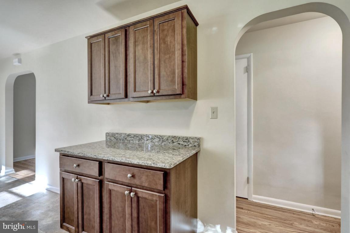 114 Wellington Road Lancaster, PA 17603 - Photo 8 of 28 Gallery Image 8