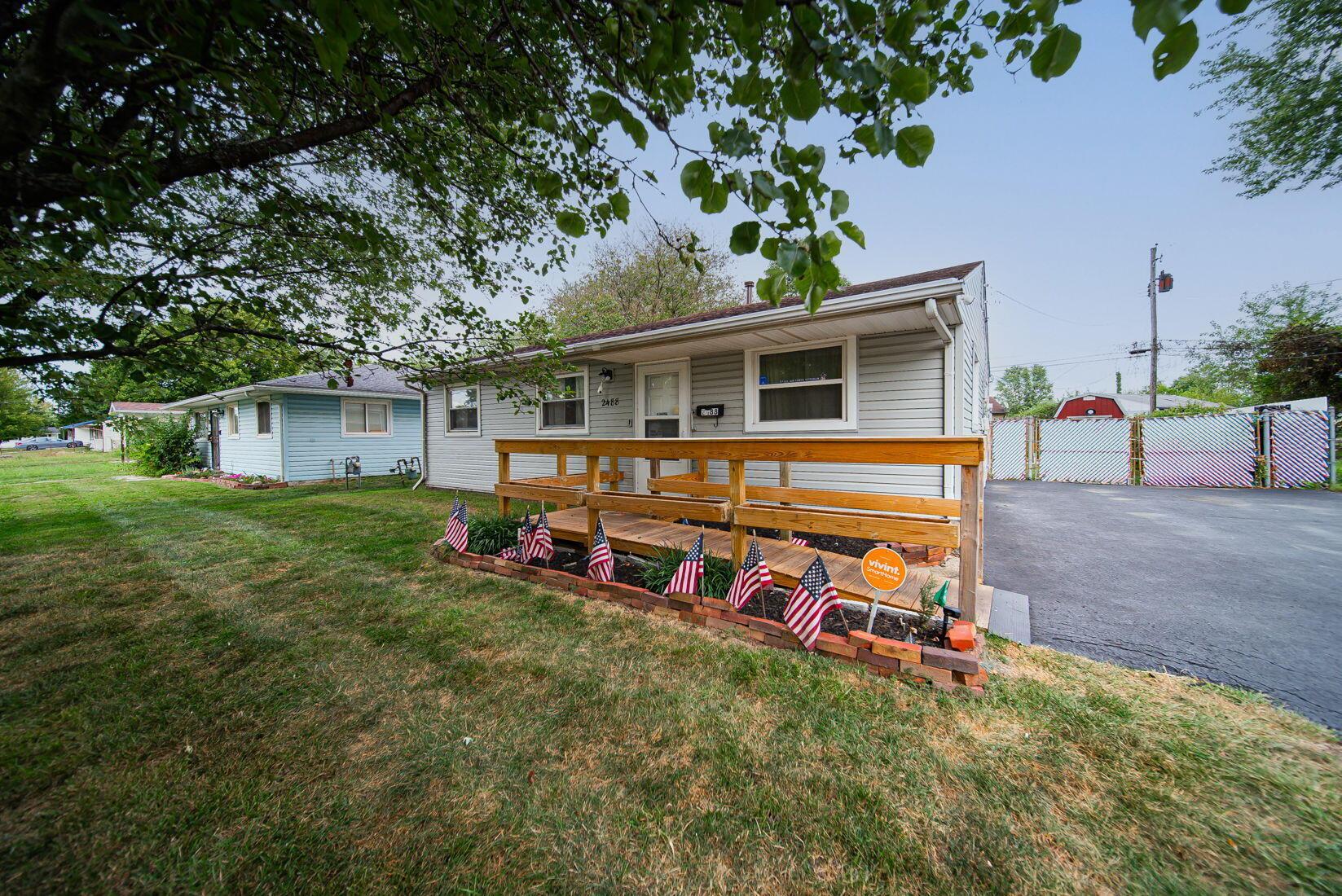 2488 Navarre Road Columbus, OH 43207 - Photo 2 of 21 3-web-or-mls-Elton Davis Jr - 2488 Navar