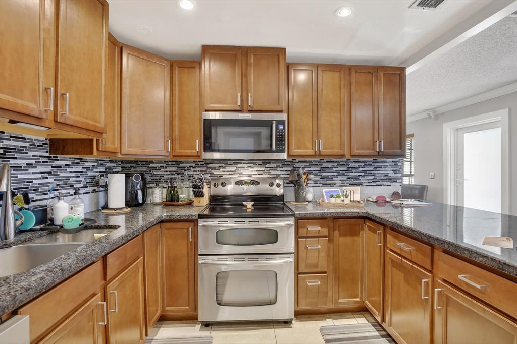 3673 West Forge Road, Unit 41 Davie, FL 33328 - Photo 11 of 32