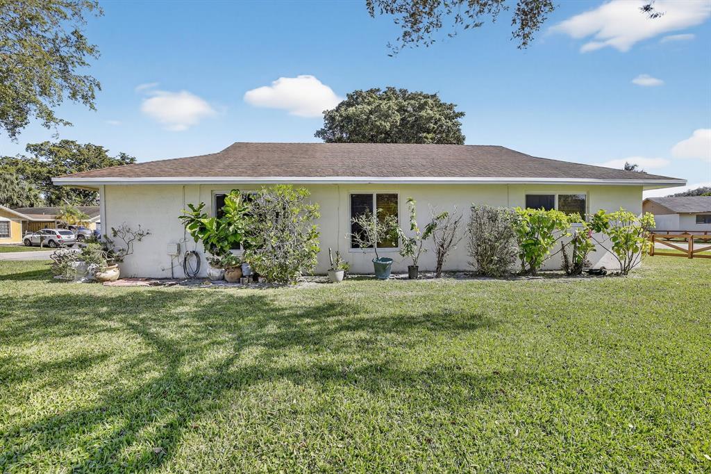 3673 West Forge Road, Unit 41 Davie, FL 33328 - Photo 27 of 32