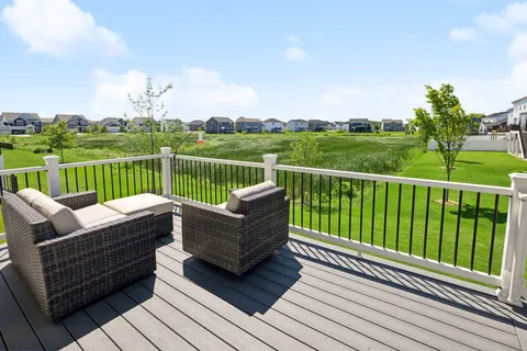 $825,000 | 4941 Obsidian Way, Victoria, MN 55386