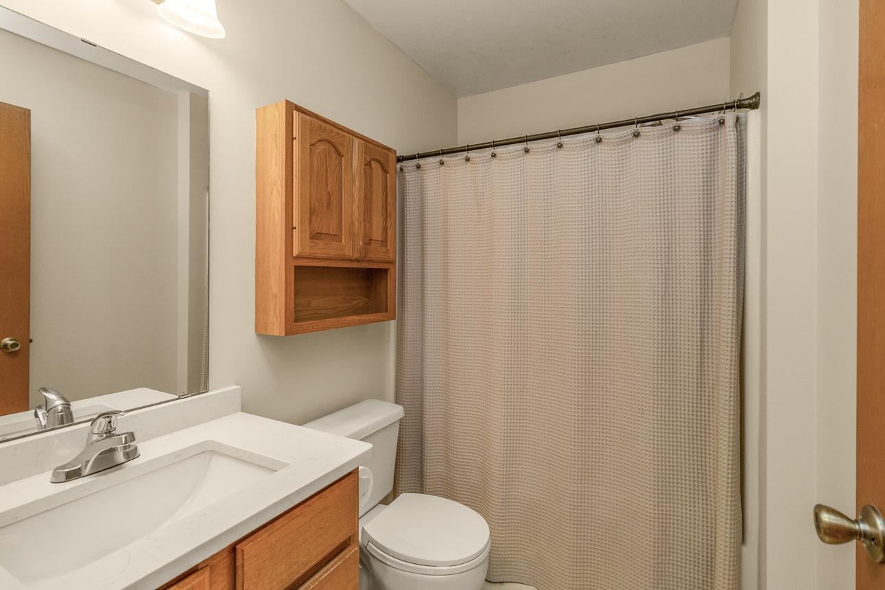 4693 Heather Ridge Road North St. Paul, MN 55128 - Photo 16 of 39