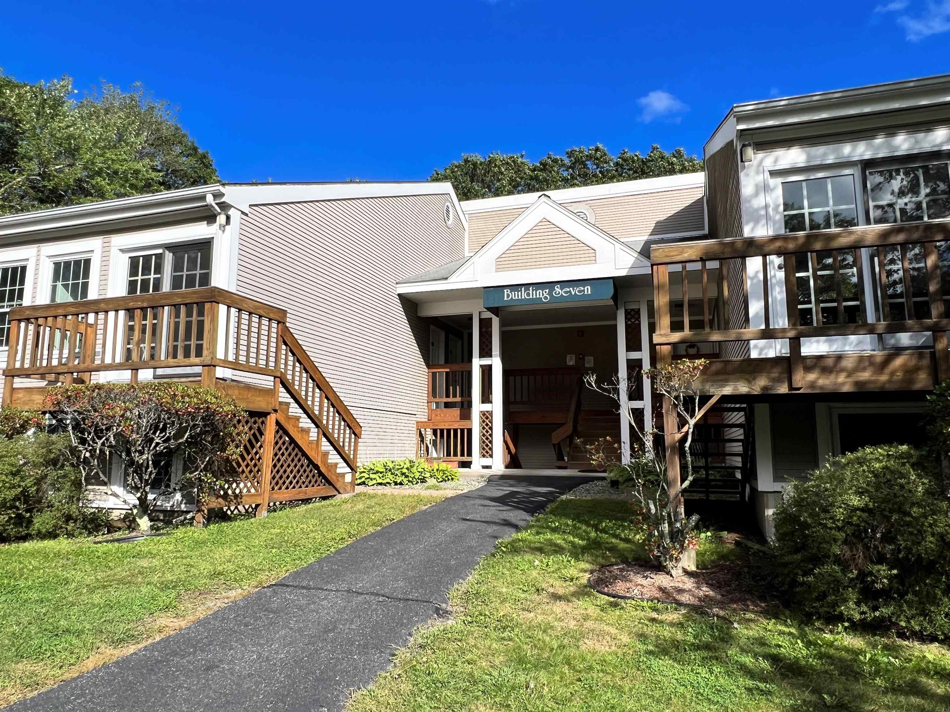 30 Wolf Road, Unit 702 Lebanon, NH 03766 - Photo 1 of 21 Gallery Image 1