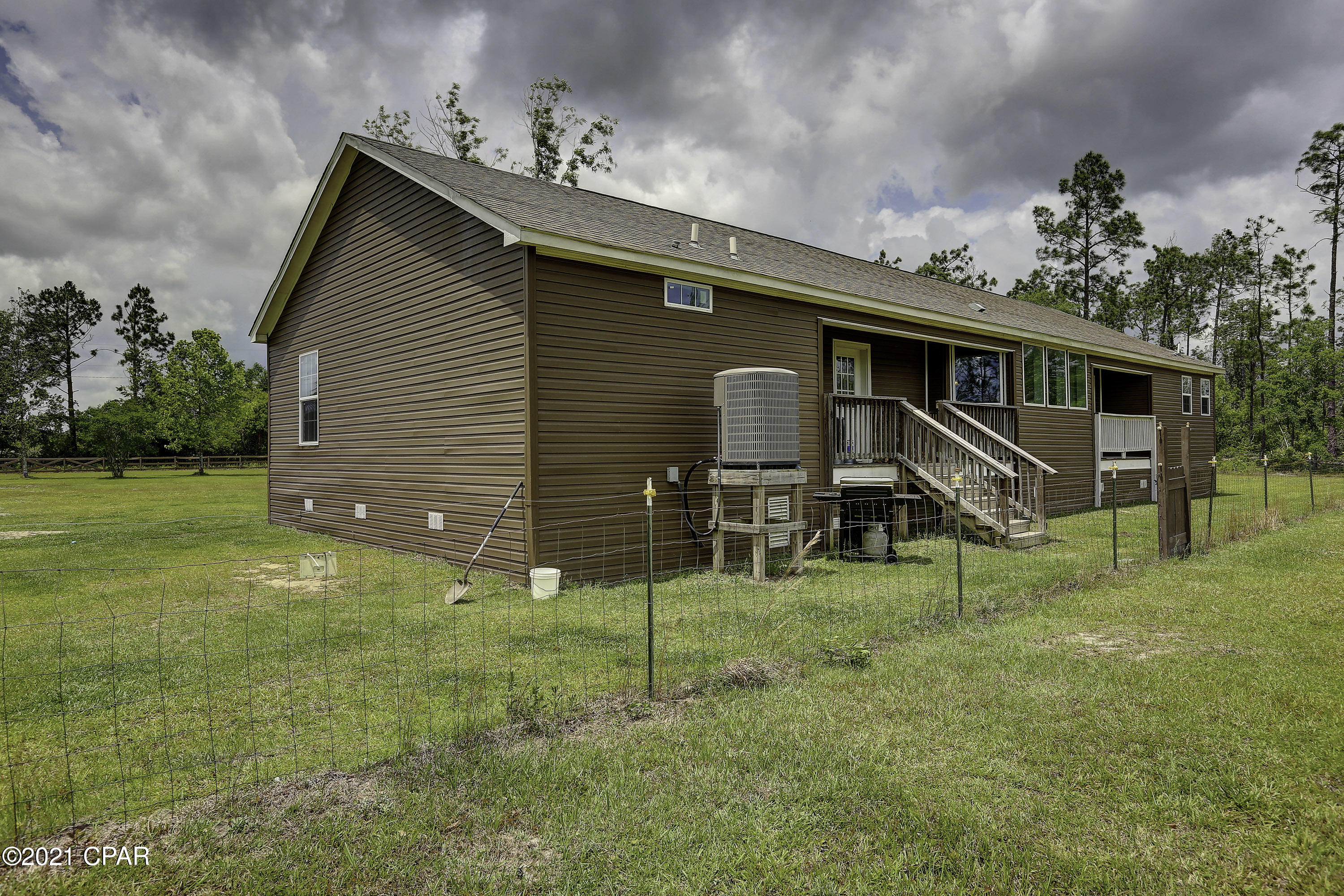 19220 Ross Road Fountain, FL 32438 - Photo 13 of 51 Gallery Image 13