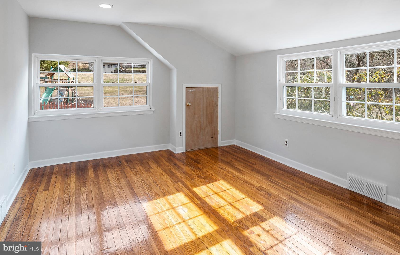 717 Woodfield Road Villanova, PA 19085 - Photo 20 of 32 2nd floor 3rd bedroom