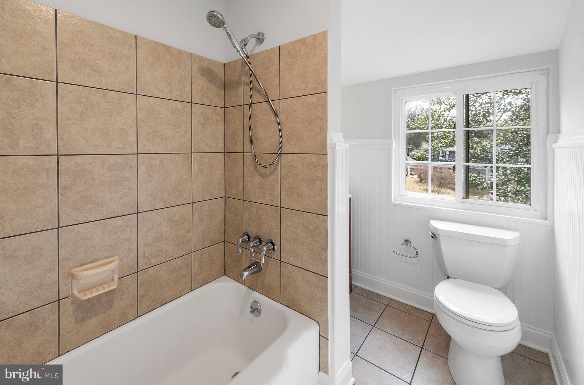 717 Woodfield Road Villanova, PA 19085 - Photo 24 of 32 Second floor full bathroom