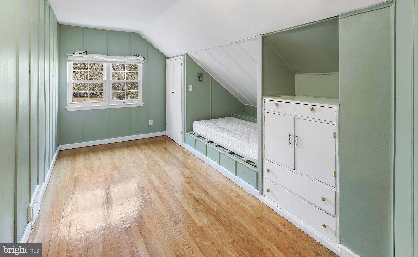 717 Woodfield Road Villanova, PA 19085 - Photo 25 of 32 Second floor bedroom #5