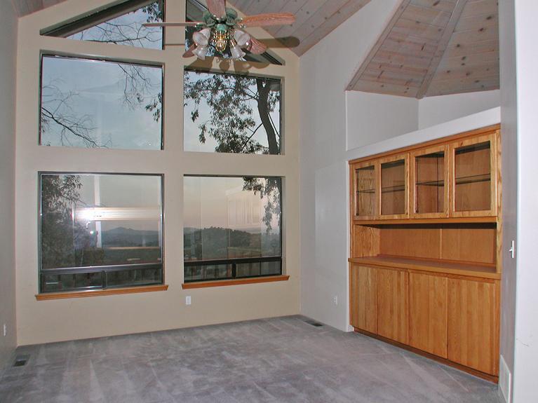 20284 Nicholas Road Clovis, CA 93619 - Photo 10 of 99 Gallery Image 10