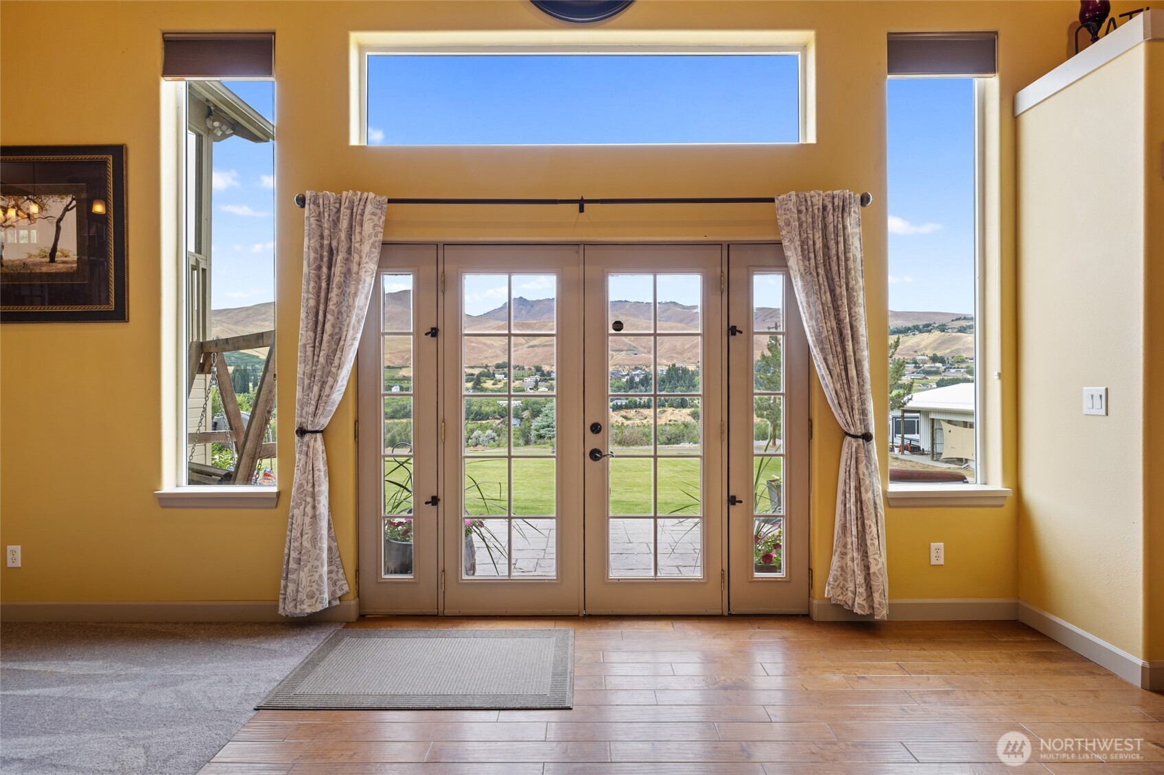 2049 Sleepy Hollow Road Wenatchee, WA 98801 - Photo 6 of 38