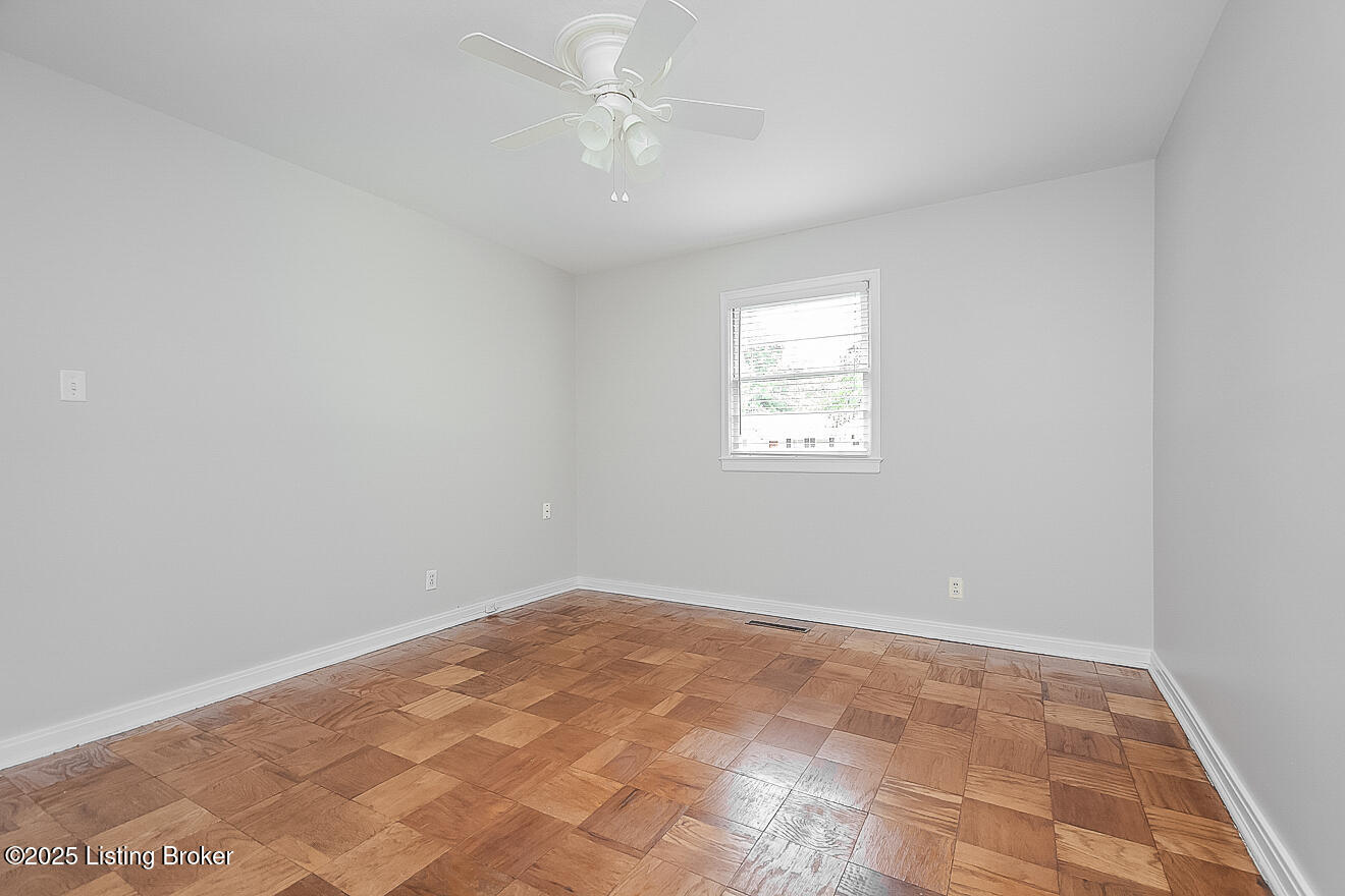 3111 Radiance Road Louisville, KY 40220 - Photo 25 of 37 Bedroom 2