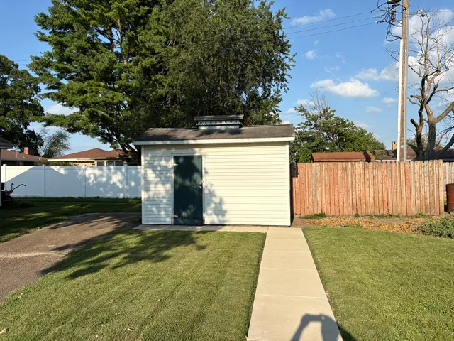 $142,000 | 510 North Maple Avenue, Minier, IL 61759