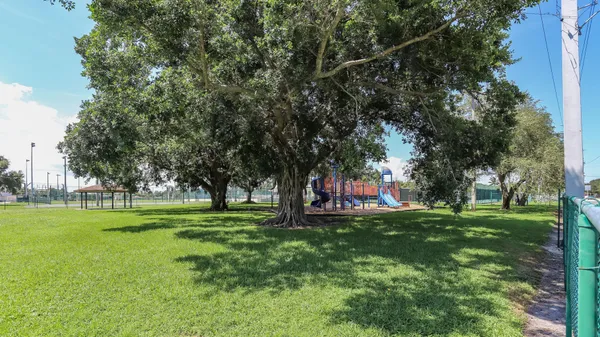 $490,500 | 314 Northwest 12th Avenue, Delray Beach, FL 33444