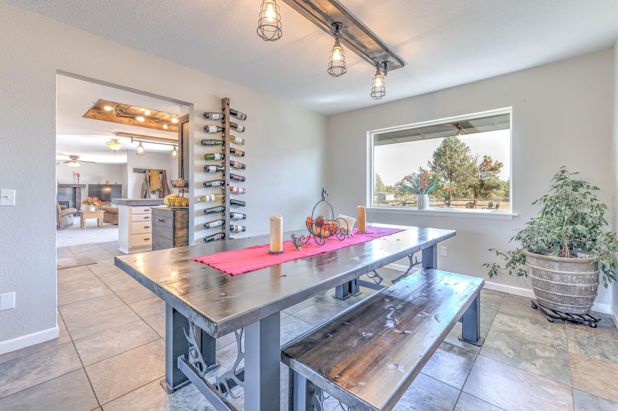 61070 Gosney Road Bend, OR 97702 - Photo 12 of 43 090A4982-Edit