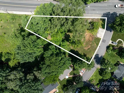 $495,000 | 4800 Valley Stream Road, Charlotte, NC 28209