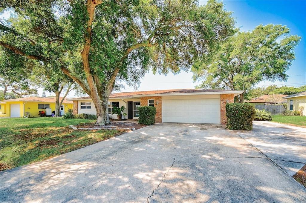 2584 Oneida Road Venice, FL 34293 - Photo 1 of 1