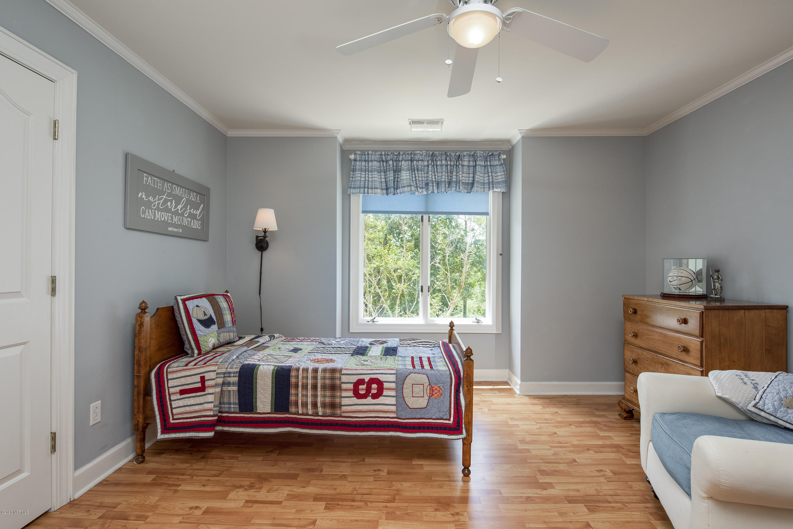 202 Castle Ridge Road New Bern, NC 28562 - Photo 33 of 72 Bedroom 3 with Vanity