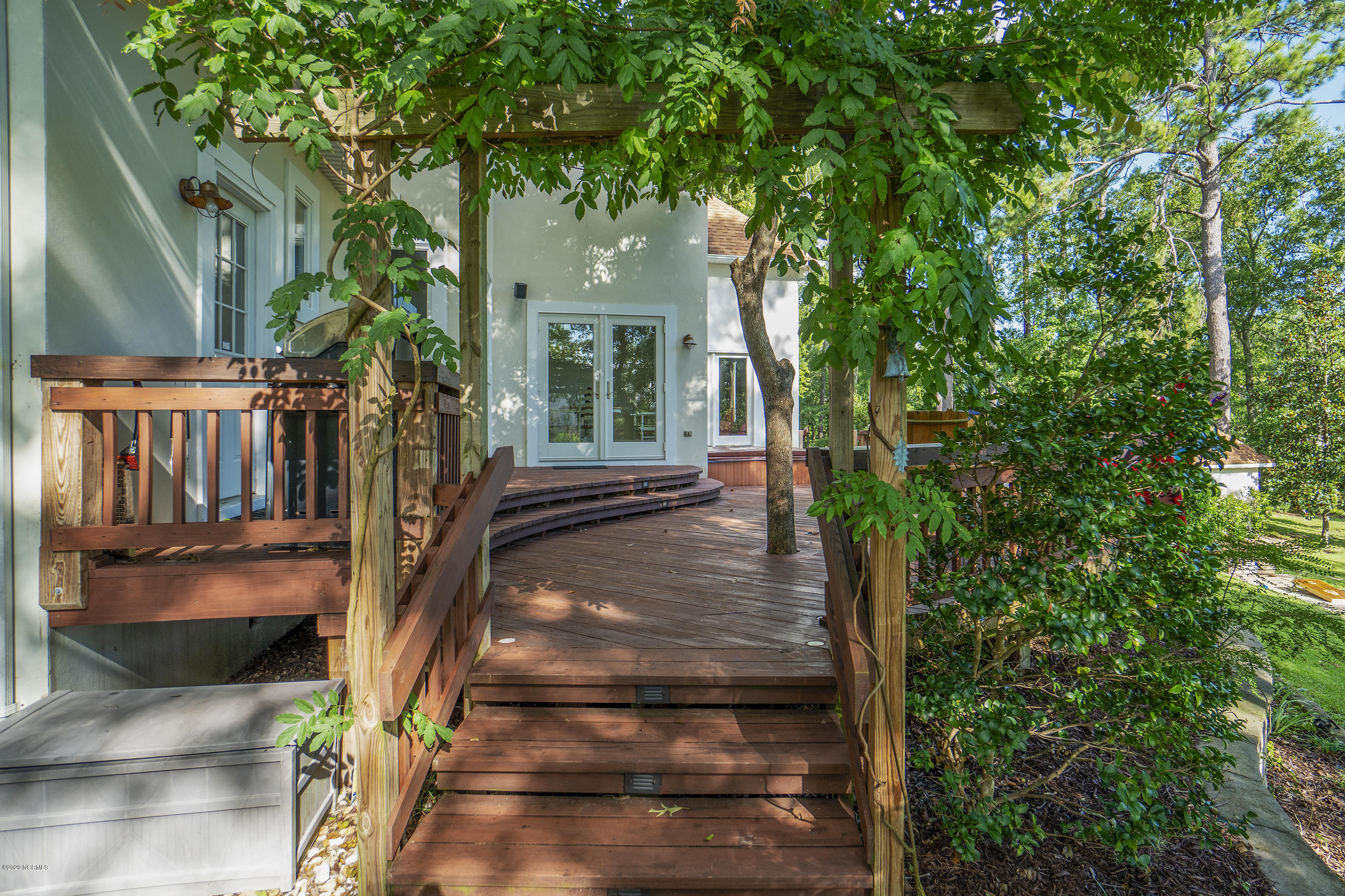 202 Castle Ridge Road New Bern, NC 28562 - Photo 54 of 72 Entry To Rear Deck