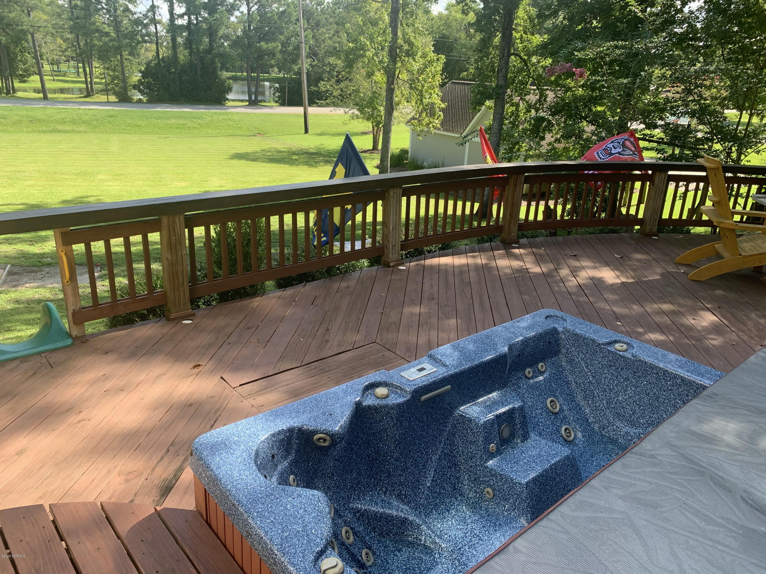 202 Castle Ridge Road New Bern, NC 28562 - Photo 59 of 72 Soaking in The Hot Tub