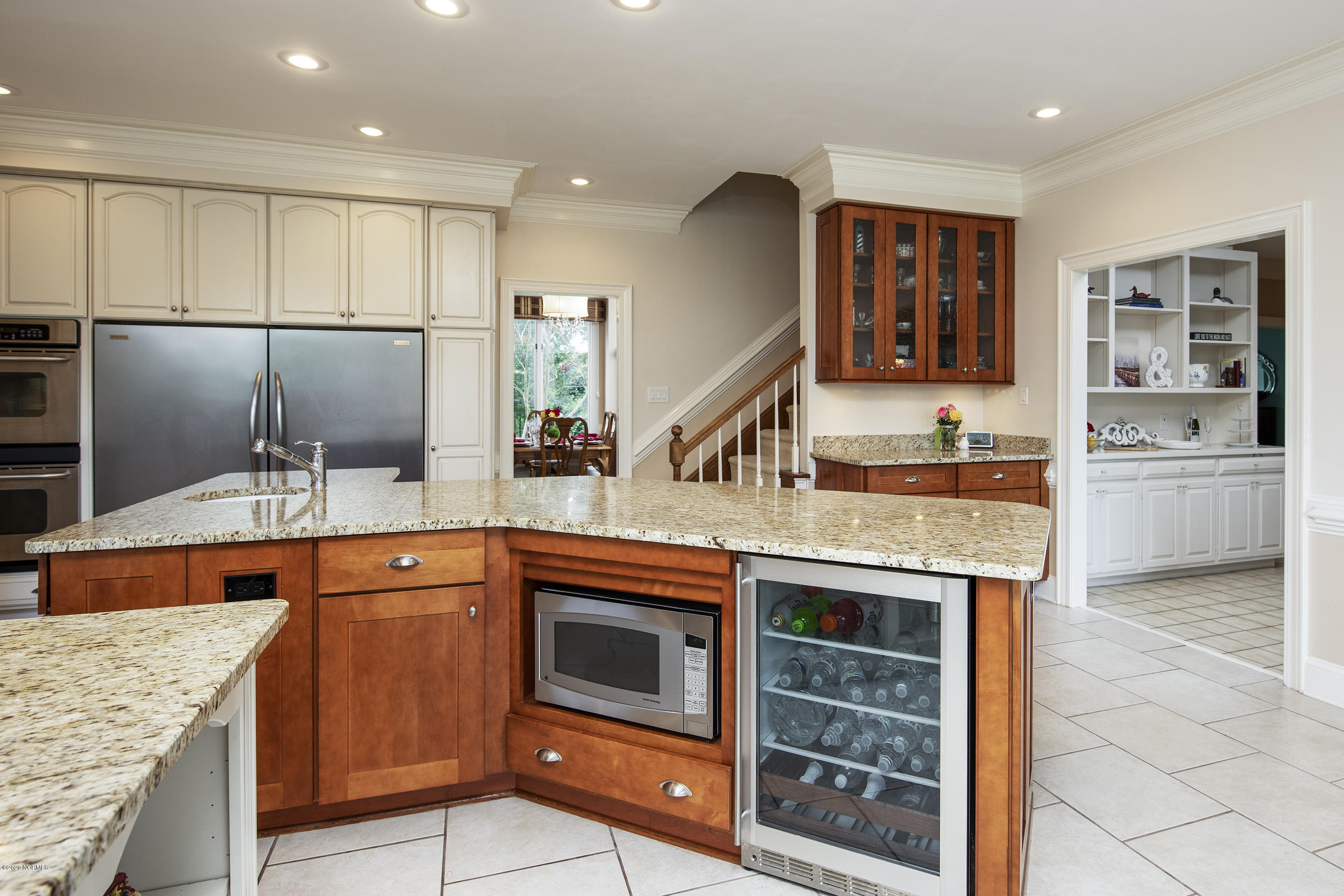 202 Castle Ridge Road New Bern, NC 28562 - Photo 6 of 72 Wine Fridge And Microwave