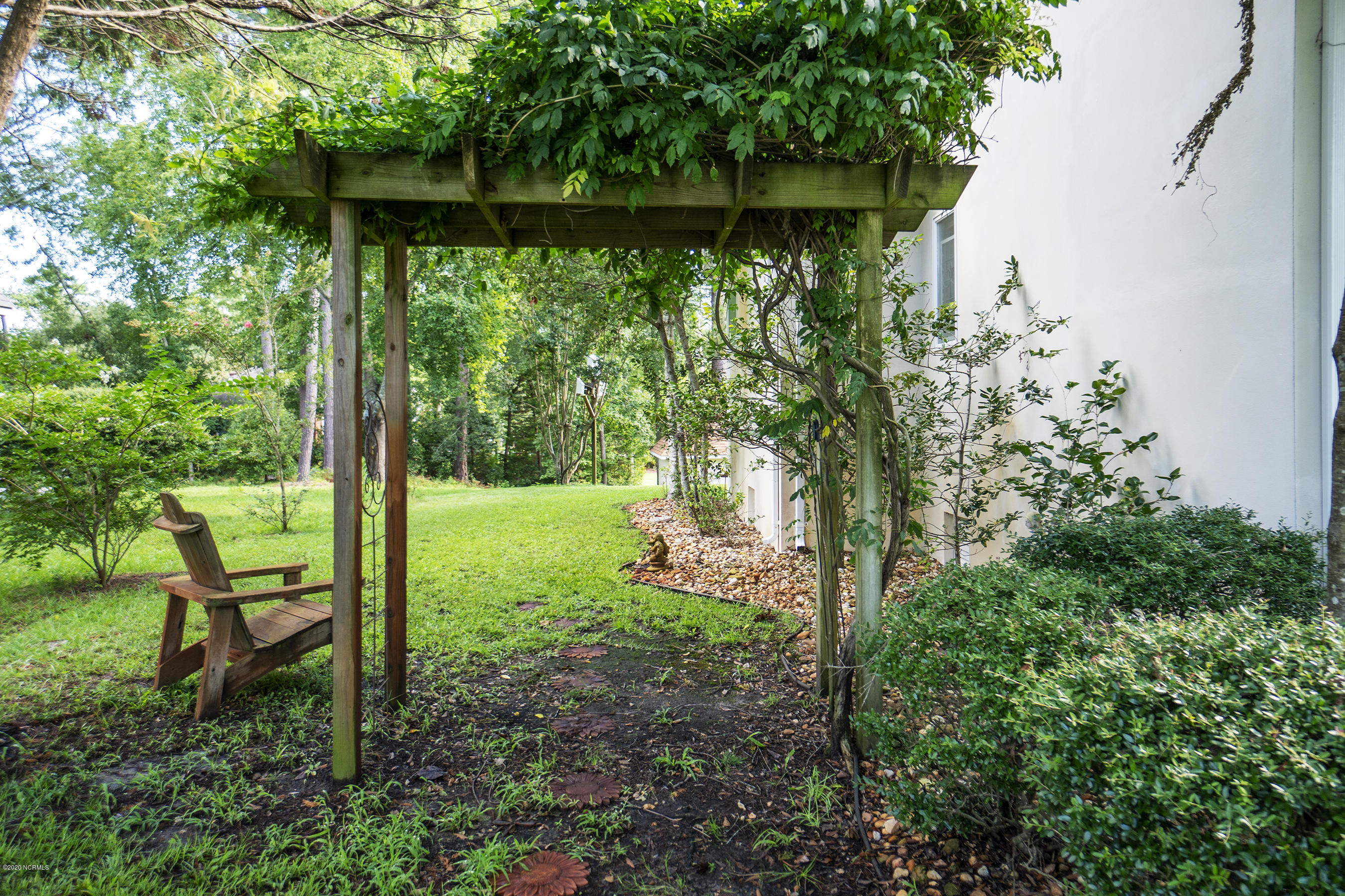202 Castle Ridge Road New Bern, NC 28562 - Photo 61 of 72 Trellis in the Prayer Garden