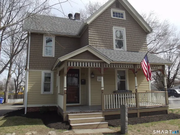 $314,900 | 220 Naubuc Avenue, East Hartford, CT 06118