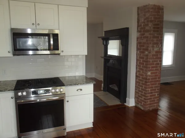 $314,900 | 220 Naubuc Avenue, East Hartford, CT 06118