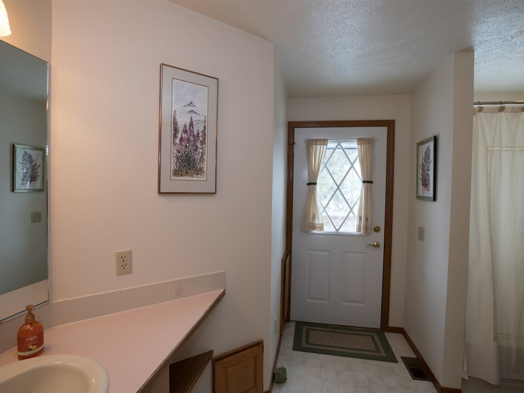 15212 West Lincoln Road Spokane, WA 99224 - Photo 16 of 20