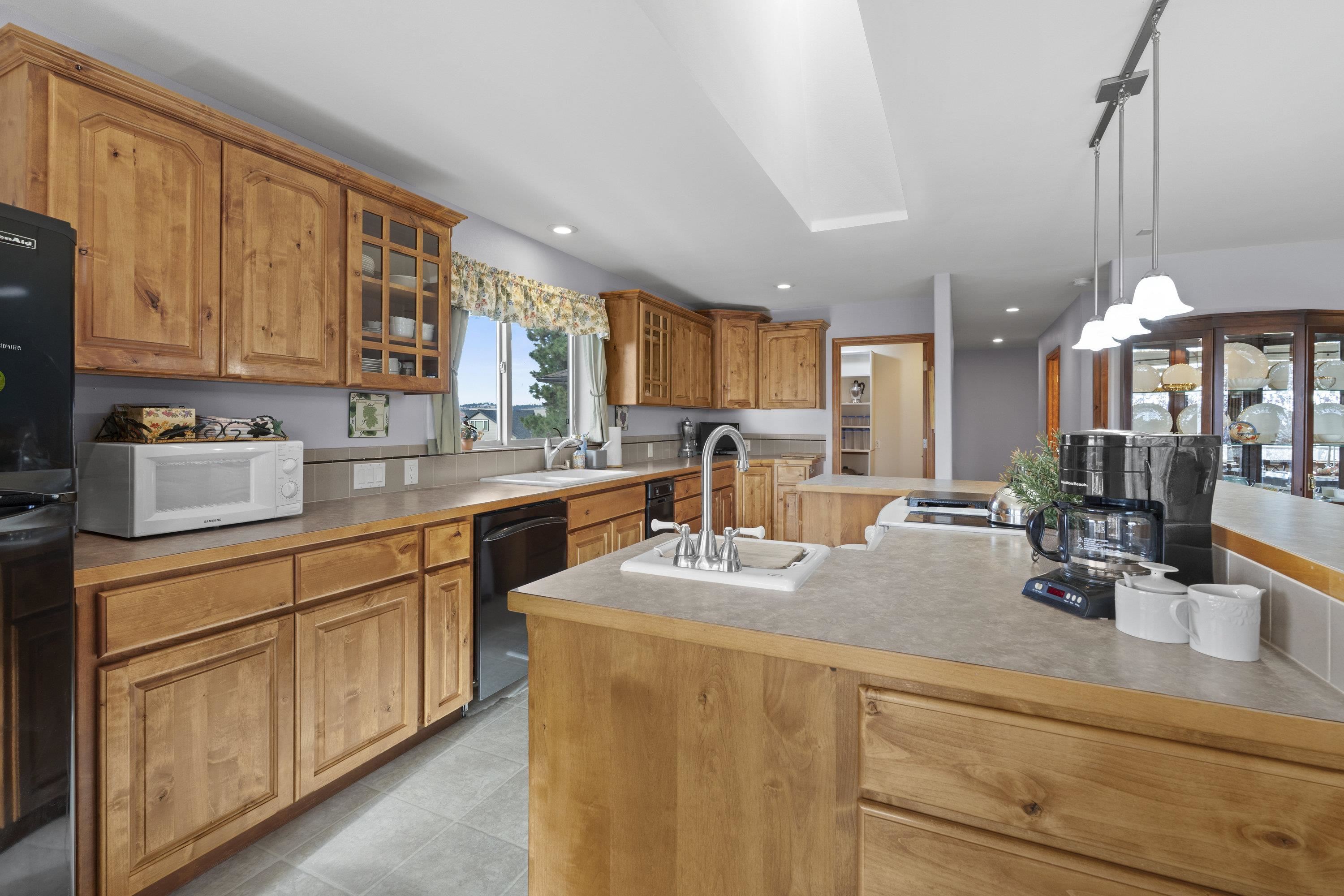 11505 South Progress Road Mica, WA 99023 - Photo 11 of 50