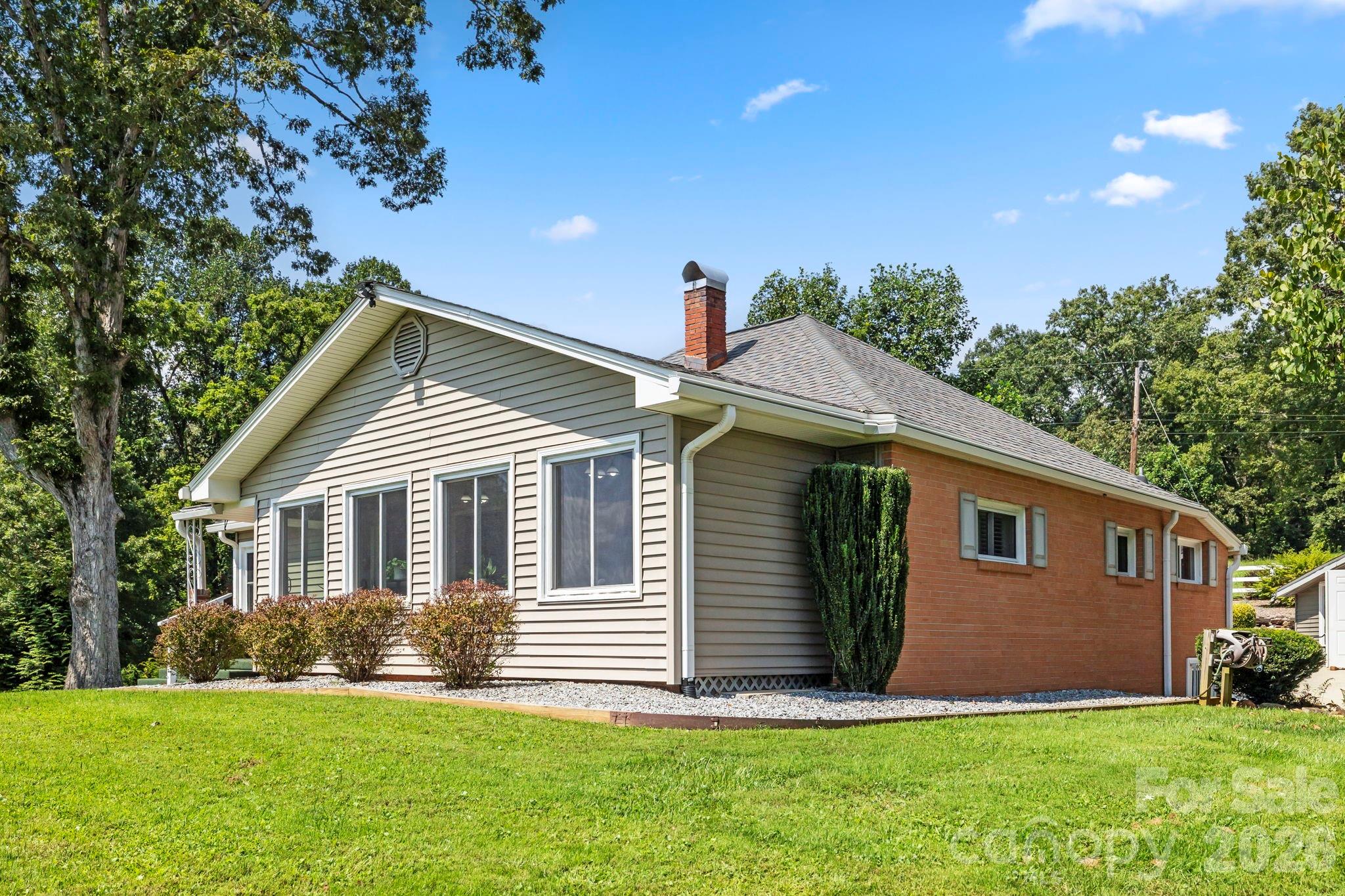 71 Laurel Mountain Road Brevard, NC 28712 - Photo 7 of 44