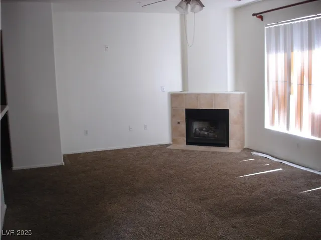 $1,700 | 7139 South Durango Drive, Unit 305, Las Vegas, NV 89113