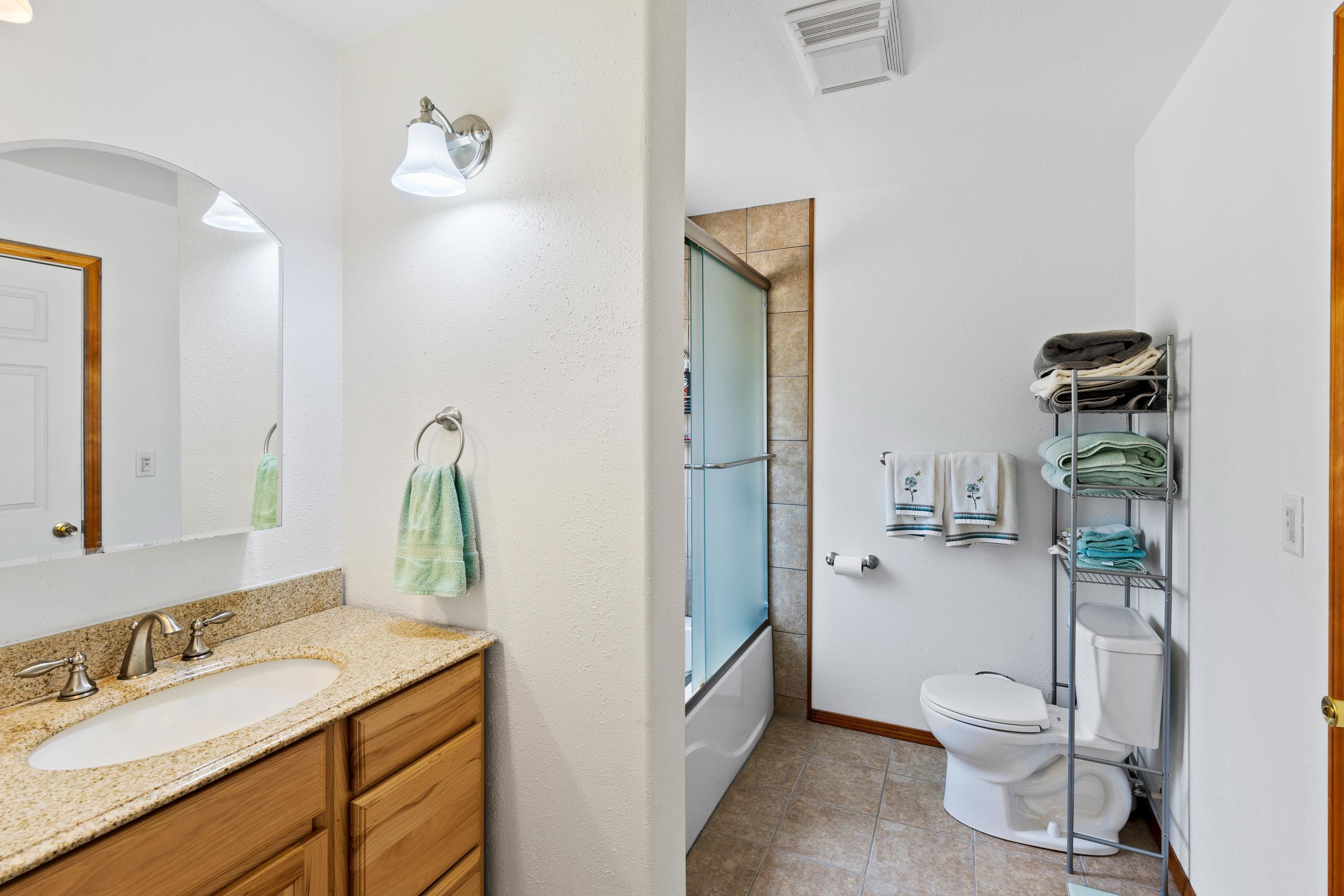 123819 2 Rivers Road Crescent Lake, OR 97733 - Photo 22 of 40 Bathroom 1 downstairs