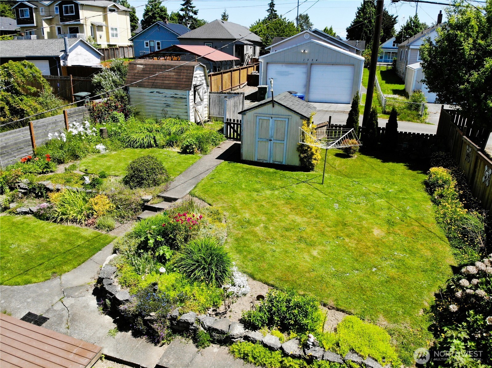 1327 Maple Street Everett, WA 98201 - Photo 26 of 31