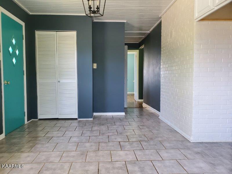 128 Utah Avenue Oak Ridge, TN 37830 - Photo 4 of 11 20220510_152328