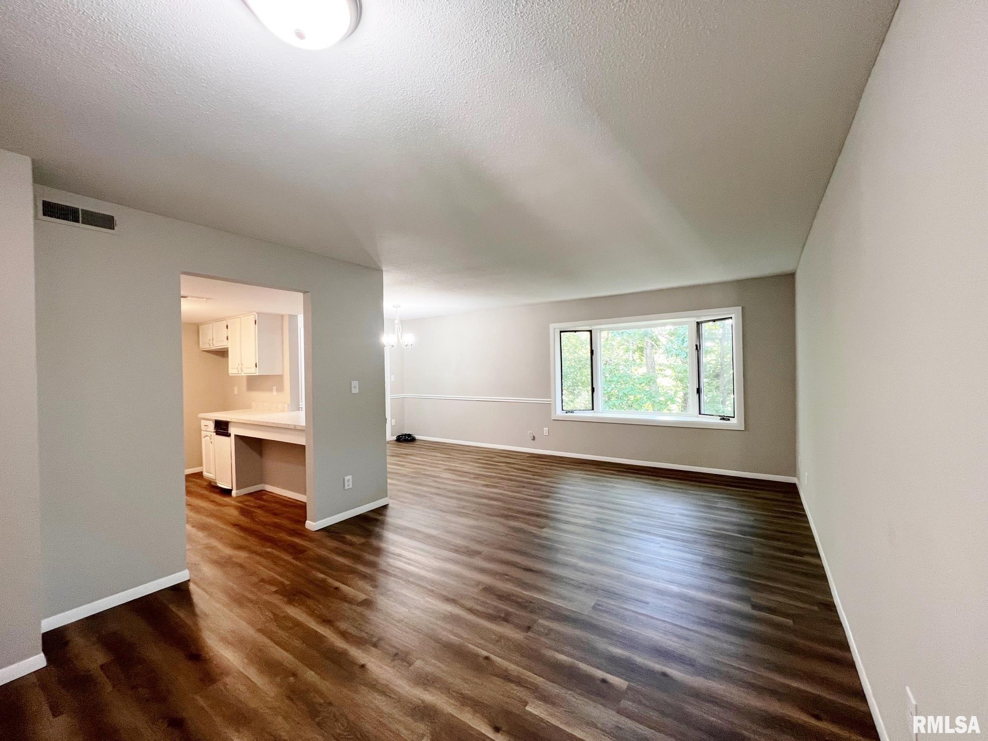 6342 North Allen Road, Unit 28 Peoria, IL 61614 - Photo 14 of 37