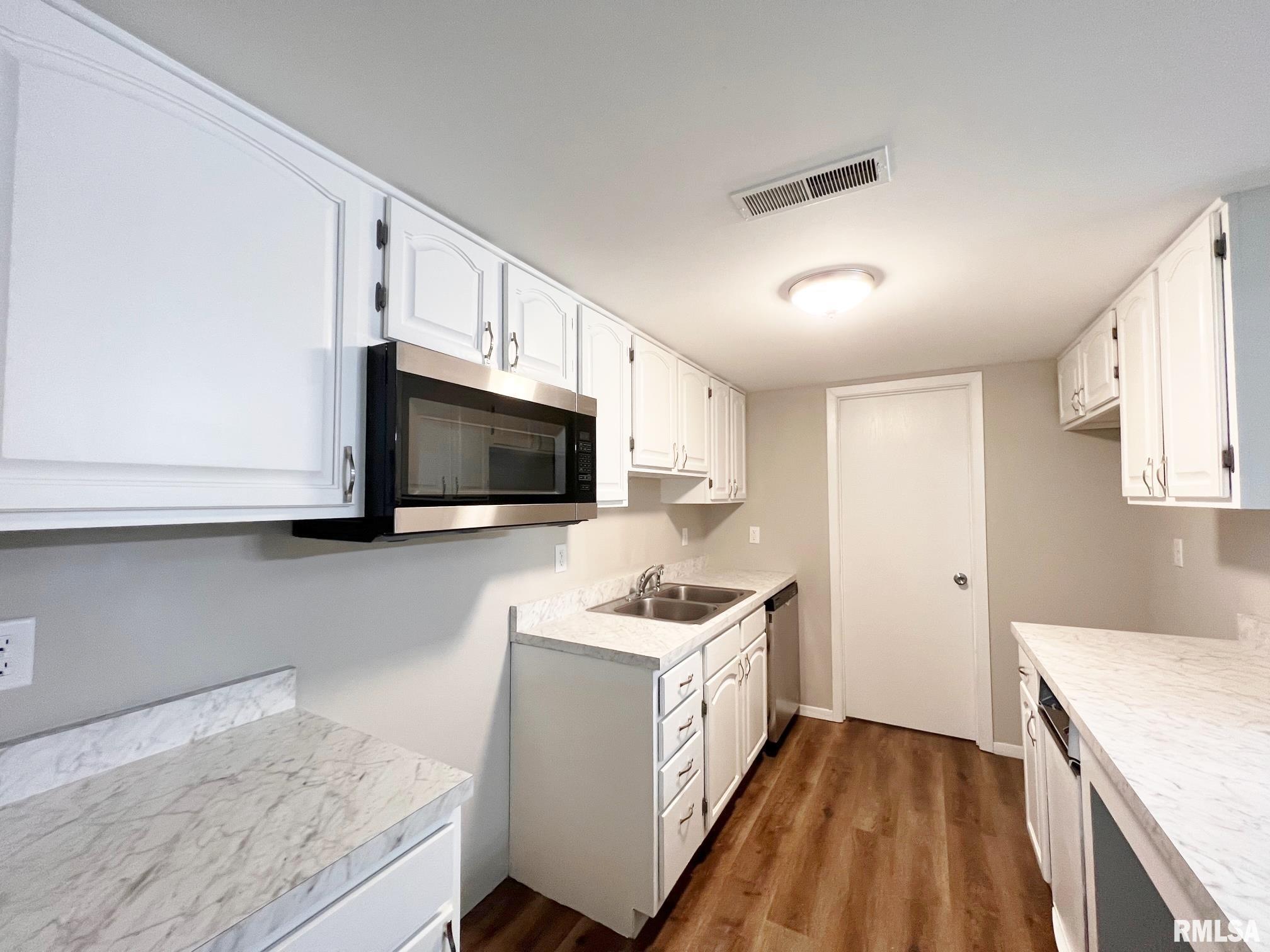 6342 North Allen Road, Unit 28 Peoria, IL 61614 - Photo 16 of 37