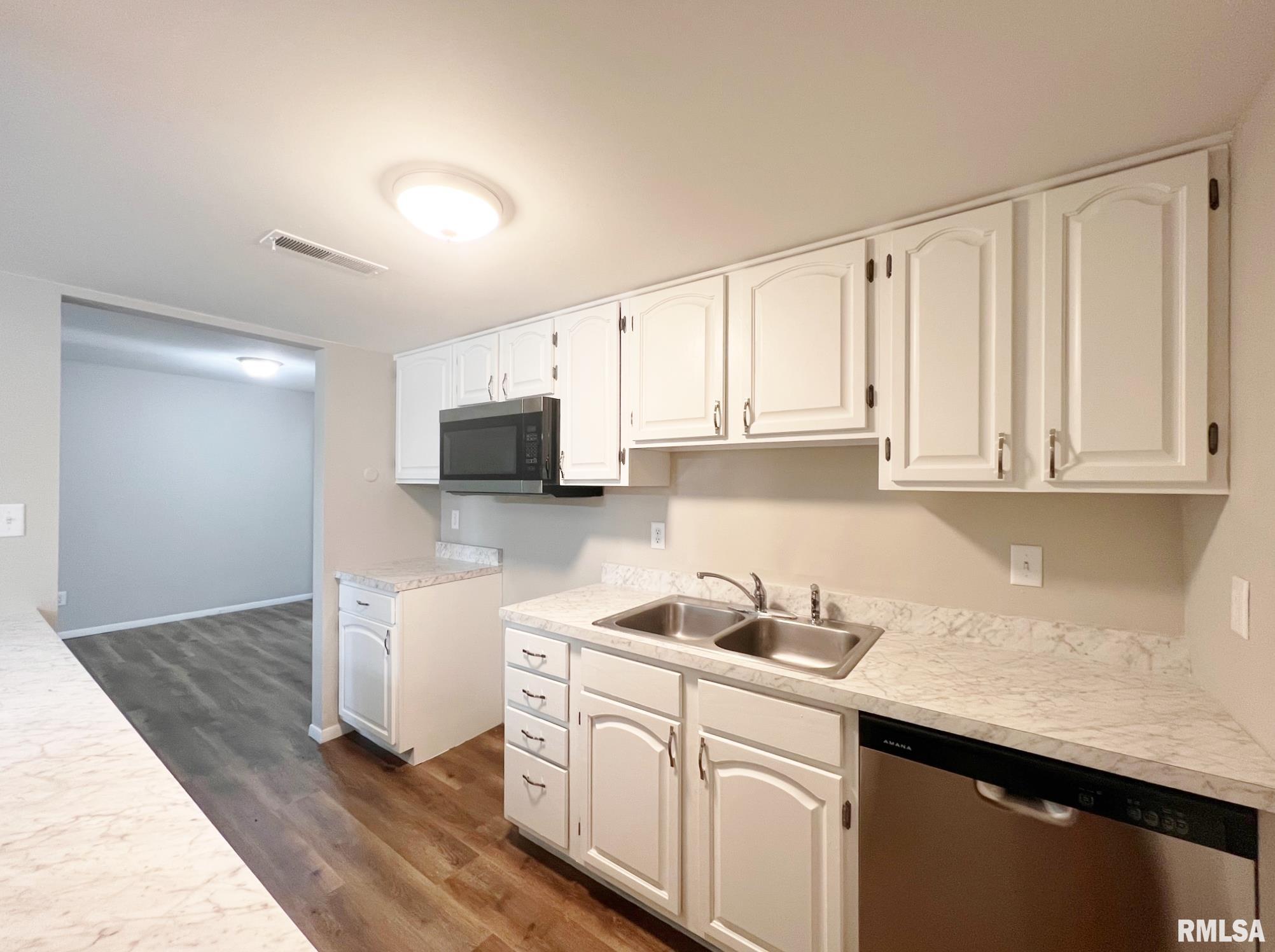 6342 North Allen Road, Unit 28 Peoria, IL 61614 - Photo 17 of 37