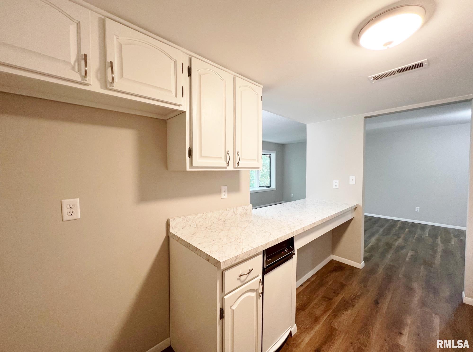 6342 North Allen Road, Unit 28 Peoria, IL 61614 - Photo 18 of 37