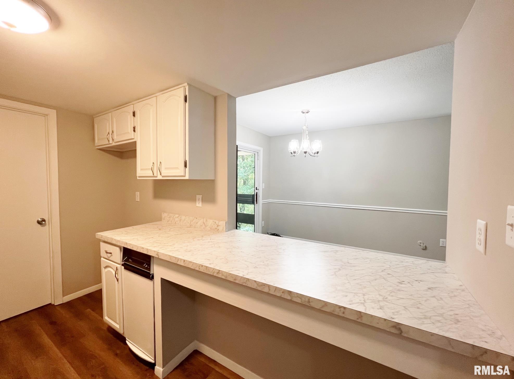 6342 North Allen Road, Unit 28 Peoria, IL 61614 - Photo 19 of 37